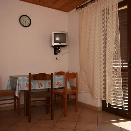 Apartment By The Sea Mandre, Pag - 6374